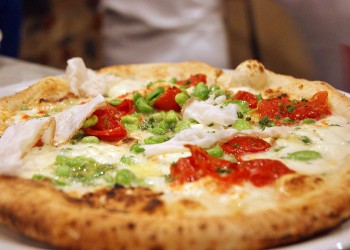 pizza-primavera-di-enzo-coccia-600x399