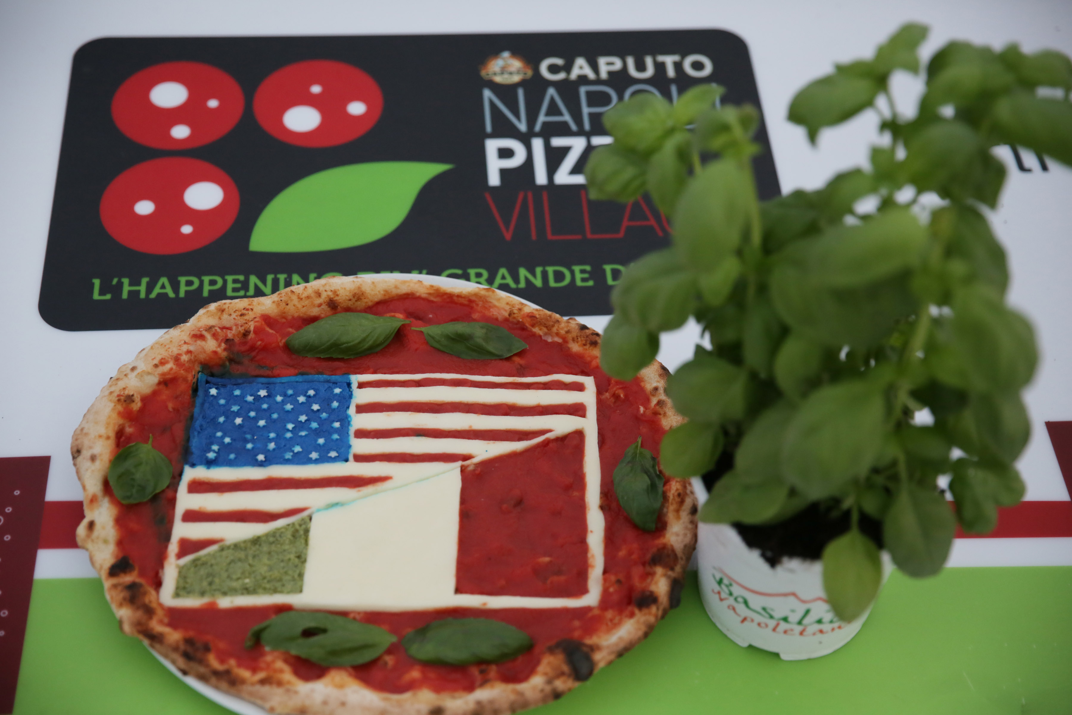 A Napoli Pizza Village gemellaggio con New York