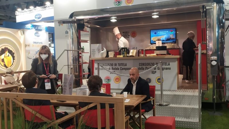 A TuttoFood Milano si presenta il trend per la  bufala campana  dop a colazione